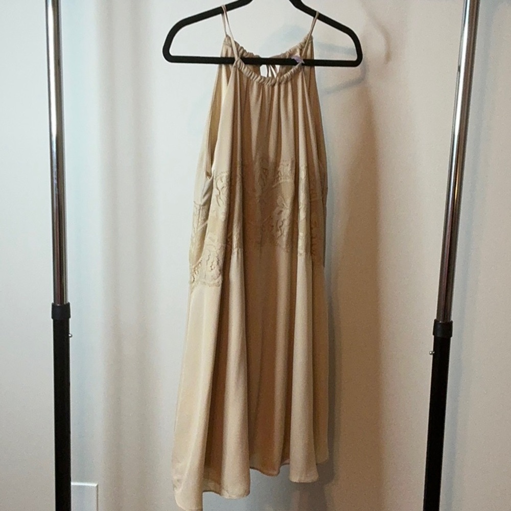 Elegant Cream Halter Dress Alya